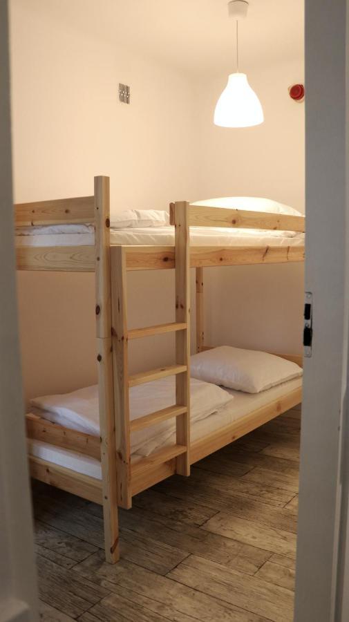 Sanera Hostel Warschau Buitenkant foto