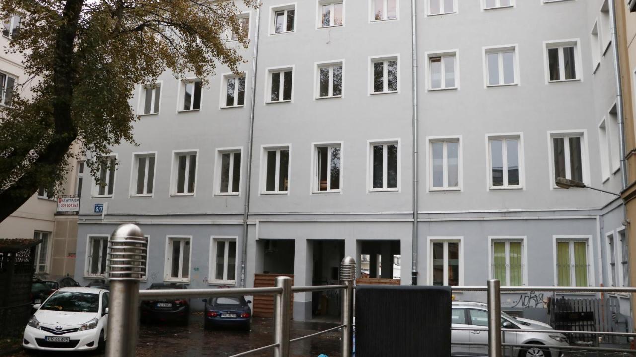 Sanera Hostel Warschau Buitenkant foto