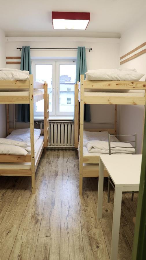 Sanera Hostel Warschau Buitenkant foto