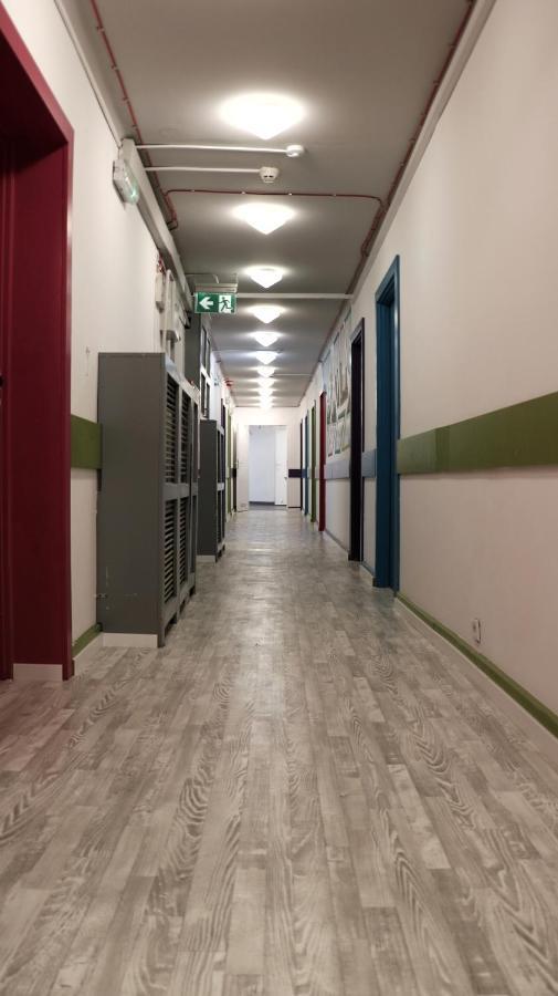 Sanera Hostel Warschau Buitenkant foto