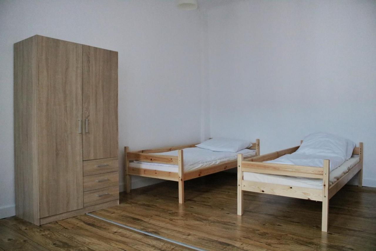 Sanera Hostel Warschau Buitenkant foto
